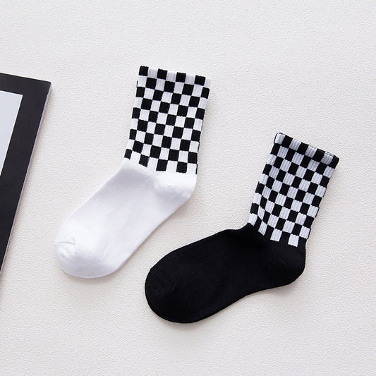 Crew Socks with Checkerboard Pattern and Ribbed Cuff