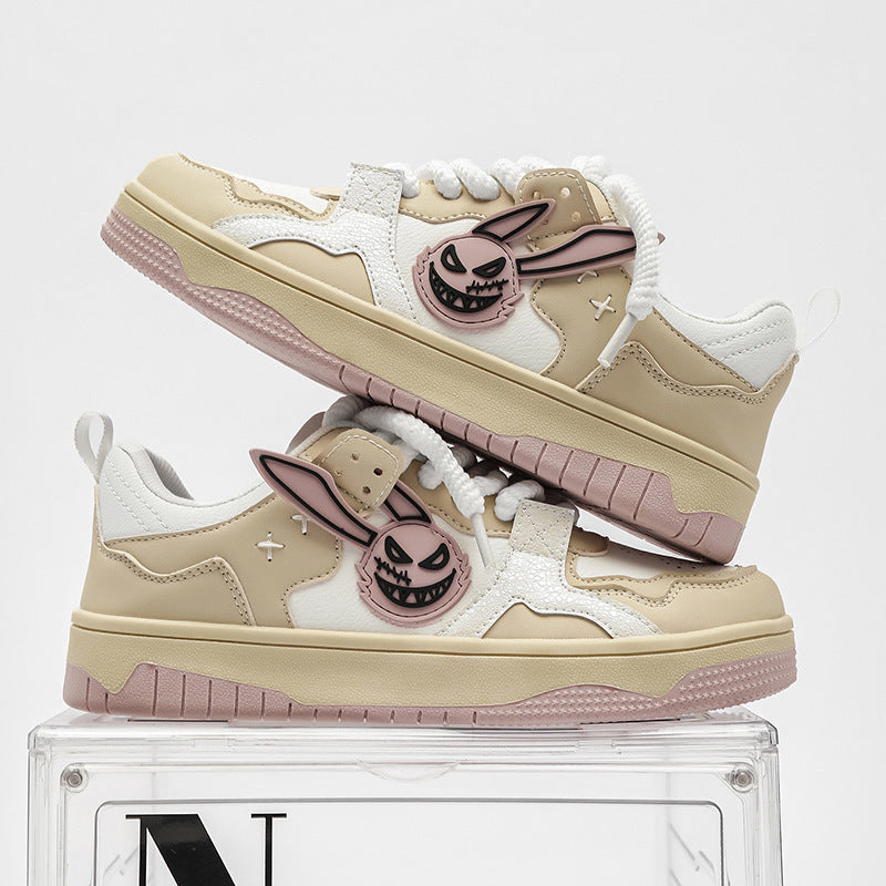 Mens low-top sneakers with smiley