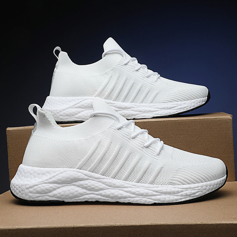 Men’s low-top lace-up sneakers