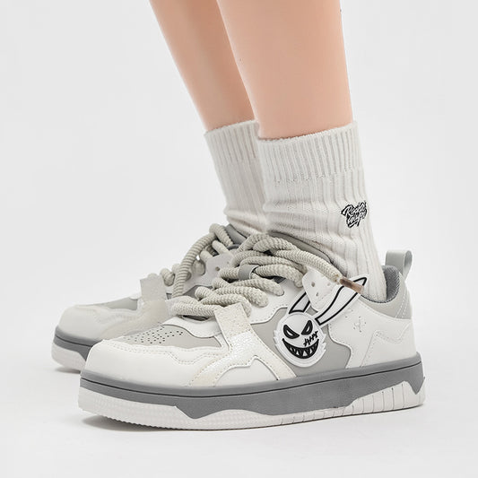 Mens low-top sneakers with smiley