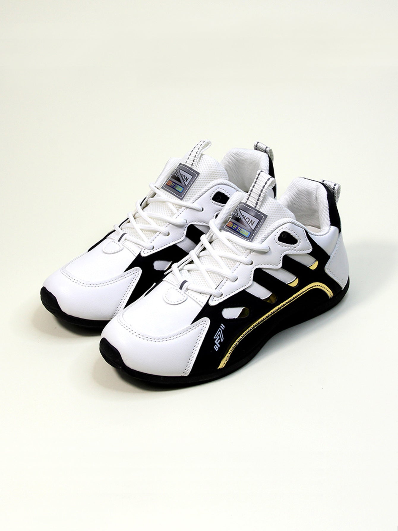 Men’s chunky low-top sneakers