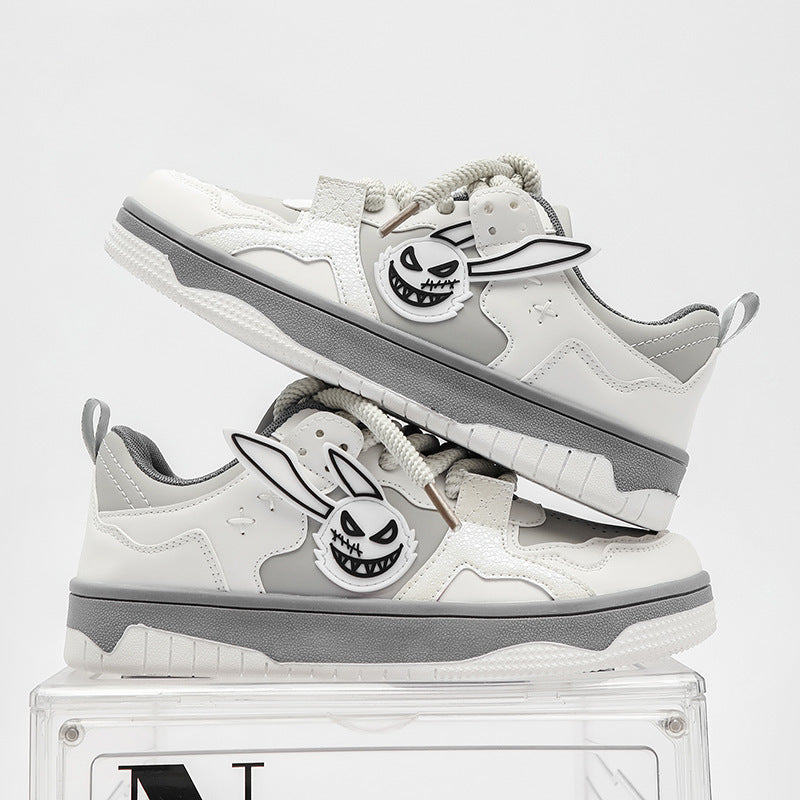 Mens low-top sneakers with smiley