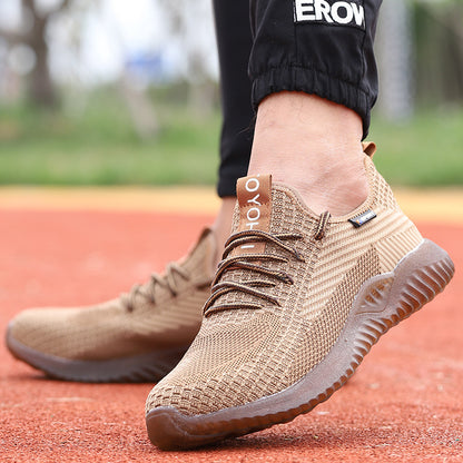 Men’s light lace-up sneakers
