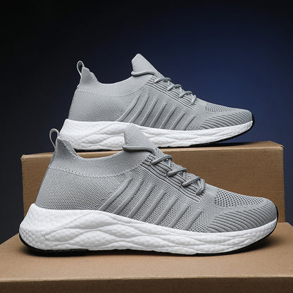 Men’s low-top lace-up sneakers