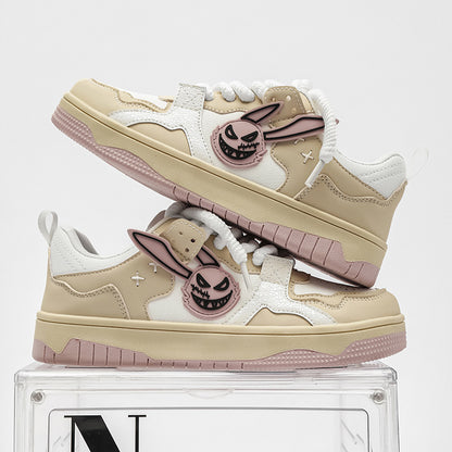 Mens low-top sneakers with smiley