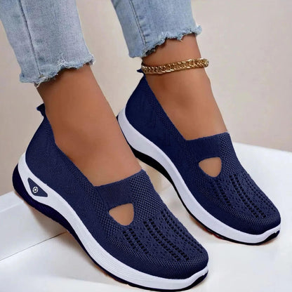 Women's breathable slip-on athletic shoes with air-cushioned sole