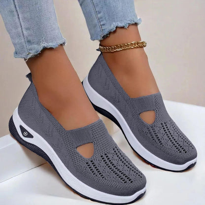 Women's breathable slip-on athletic shoes with air-cushioned sole